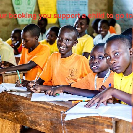 Mama Washindi Lodge Pakwach エクステリア 写真