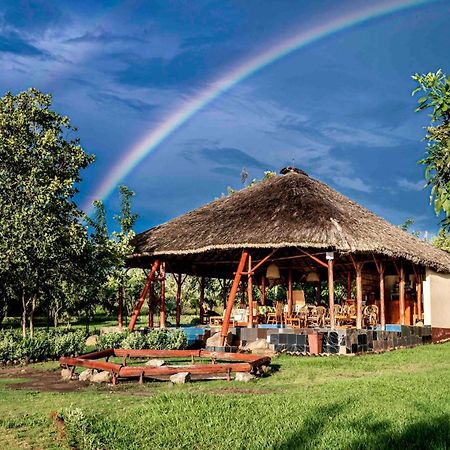 Mama Washindi Lodge Pakwach エクステリア 写真