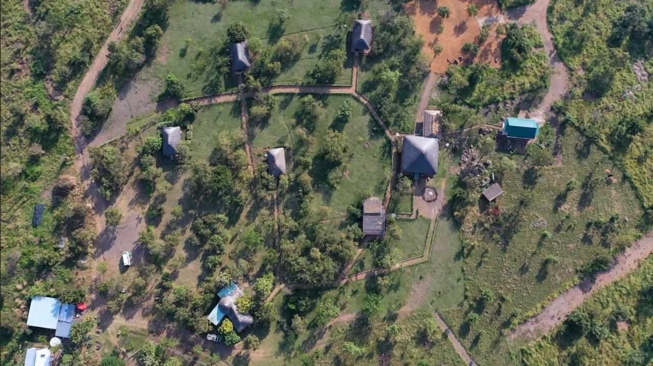 Mama Washindi Lodge Pakwach エクステリア 写真