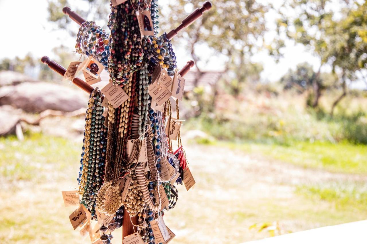 Mama Washindi Lodge Pakwach エクステリア 写真