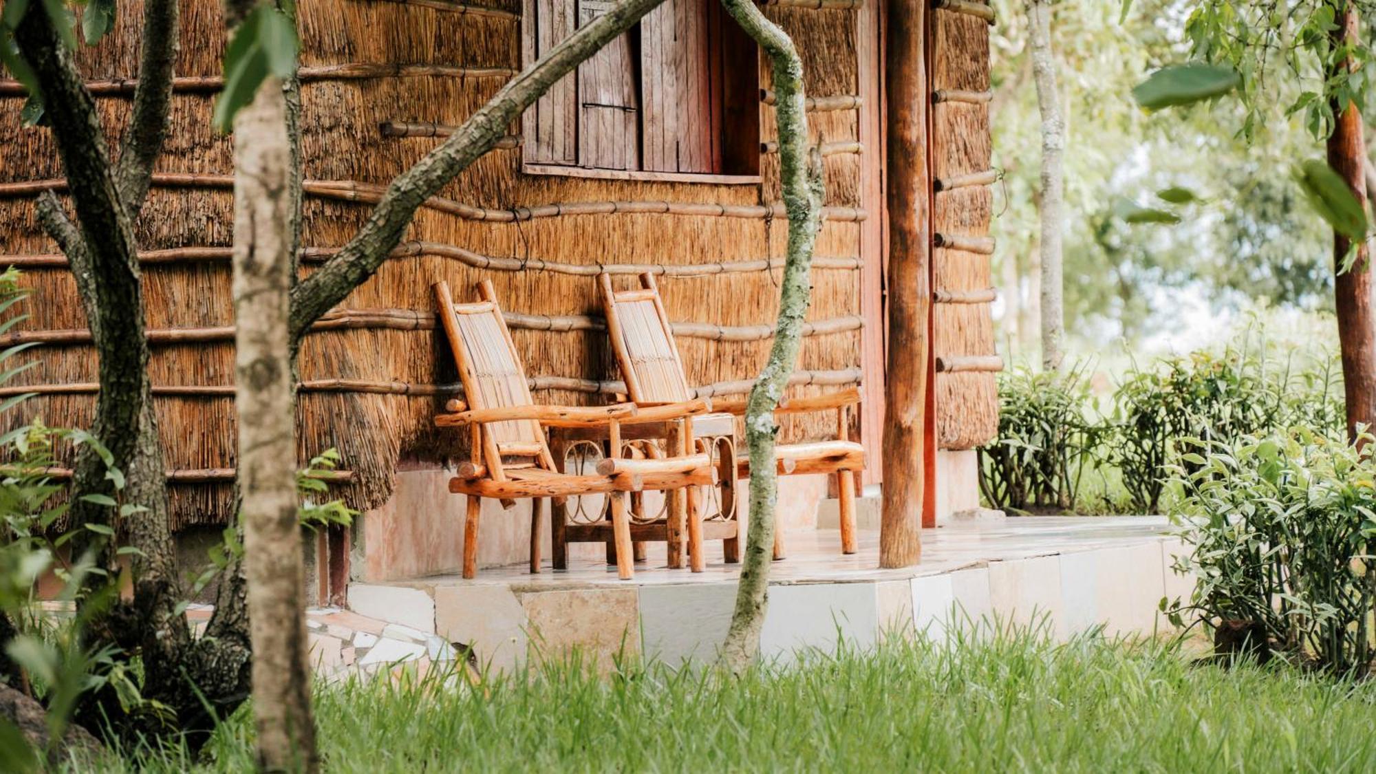 Mama Washindi Lodge Pakwach エクステリア 写真